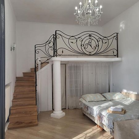 Японська 5 Apartman Lviv Kültér fotó