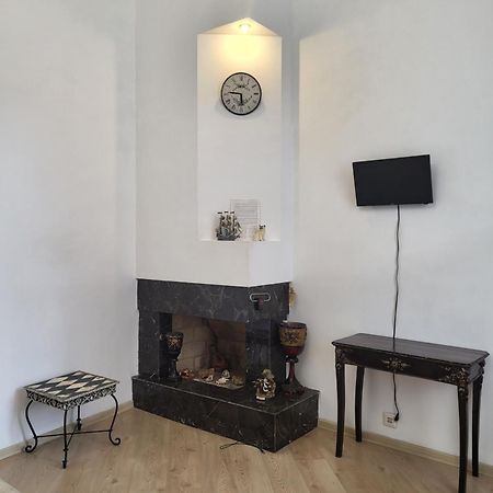 Японська 5 Apartman Lviv Kültér fotó